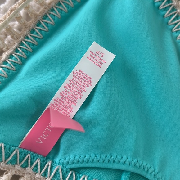 Victoria Secret Swim Top size small (Top only) - Picture 3 of 3